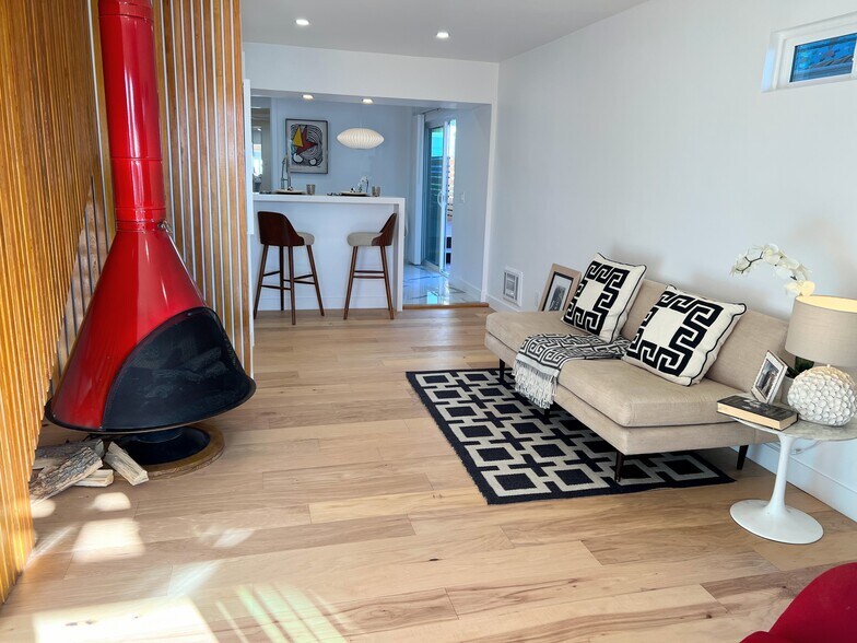 Open living room - 2233 Manchester Ave