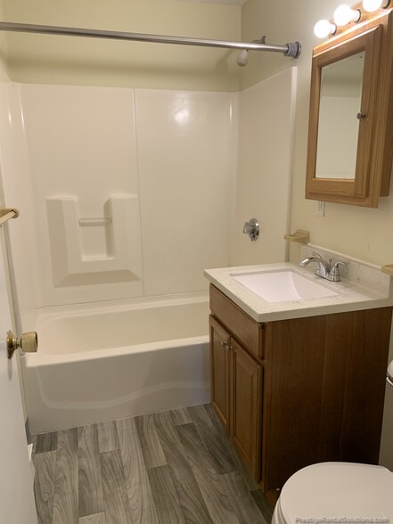 Building Photo - 740 Central St