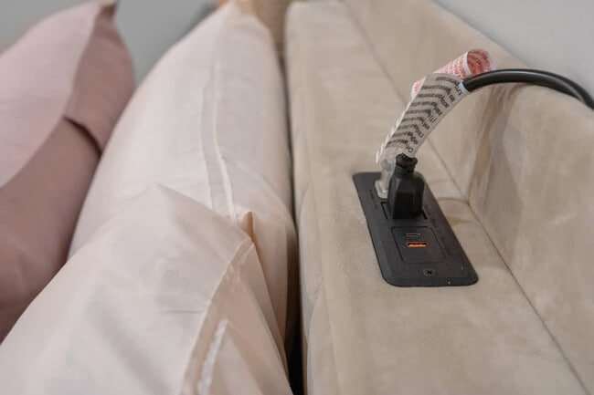 Building Photo - 1853 Penasco Rd