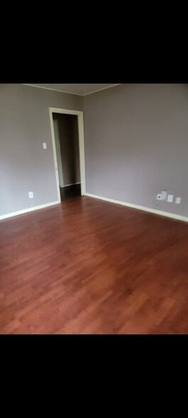Building Photo - 1115 Frances Dr
