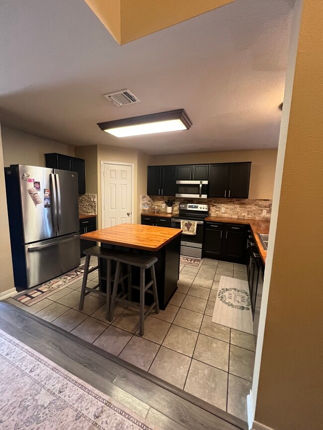 Building Photo - 3703 Fiesta Tr