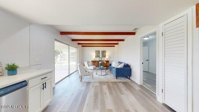 Building Photo - 10 Coral Reef Ct S