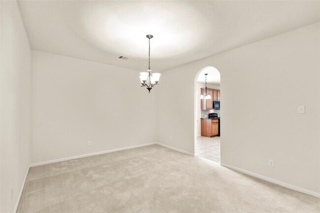 Building Photo - 7211 Desert Oaks Ct
