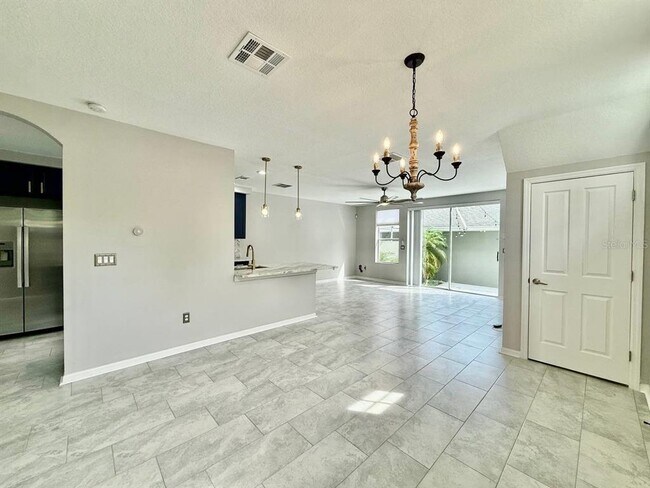 Building Photo - 10653 Marsha Dr