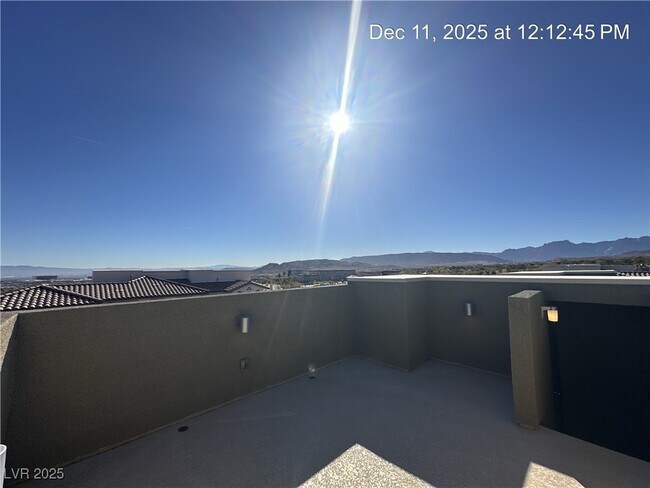 Building Photo - 177 Petaluma Valley Dr