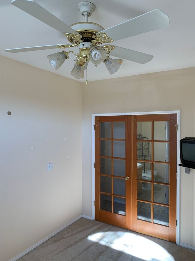 Building Photo - 3 Bedroom 2 Bath Home in Cul-De-Sac