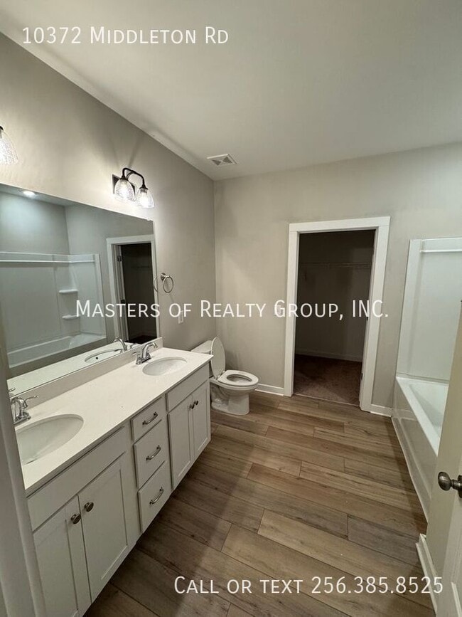 Building Photo - 10372 Middleton Rd