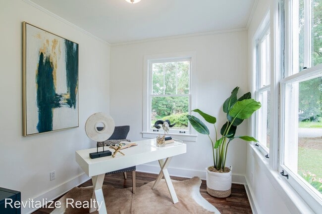 Building Photo - 3 br, 2 bath House - 65 Bishop Lane S