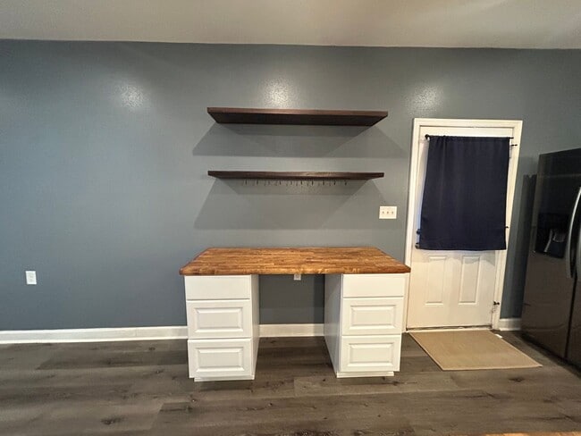 Building Photo - Charming 3 Bedroom, 1 Bath Home – 1,440 Sq...
