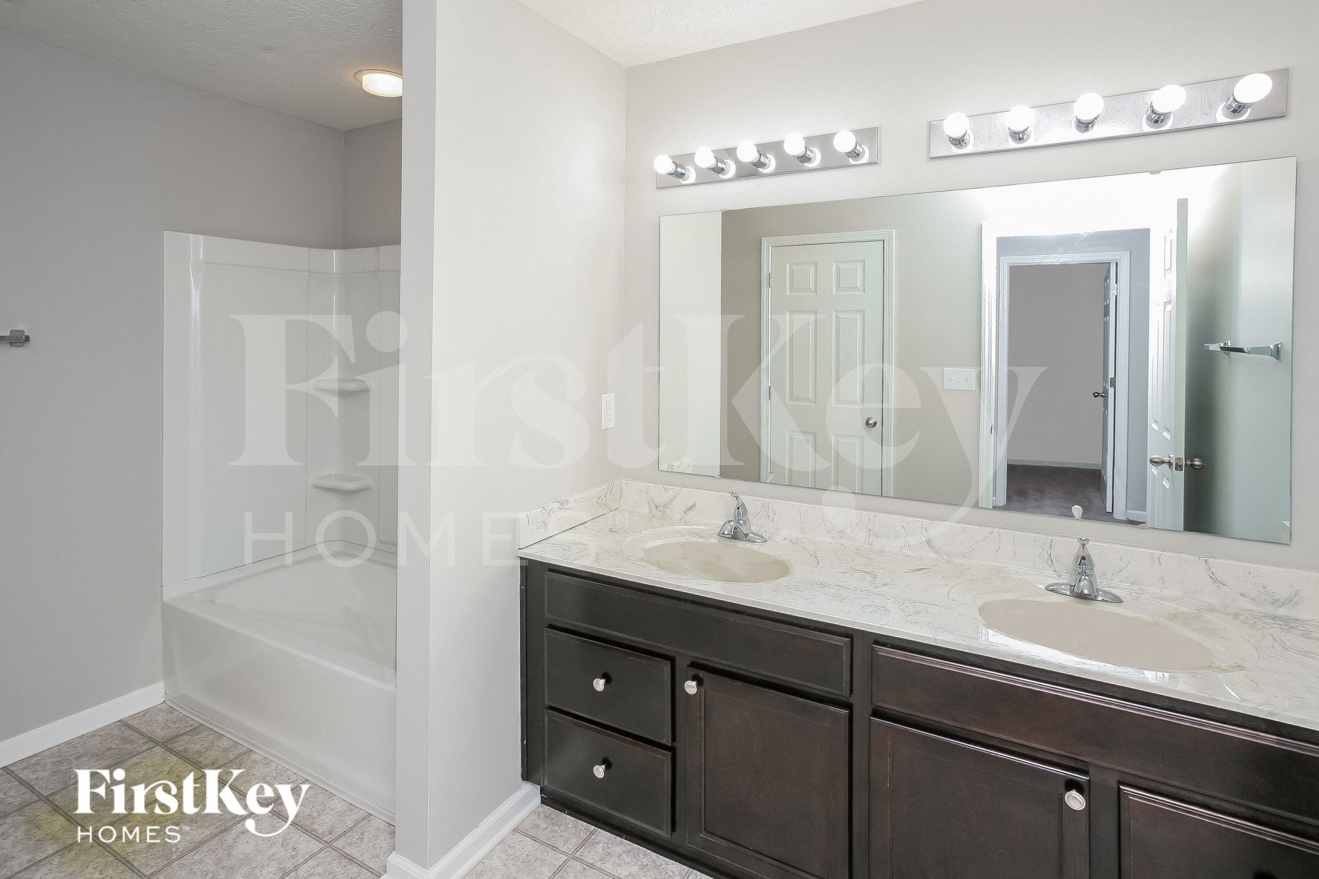 Building Photo - 897 Adena Ln