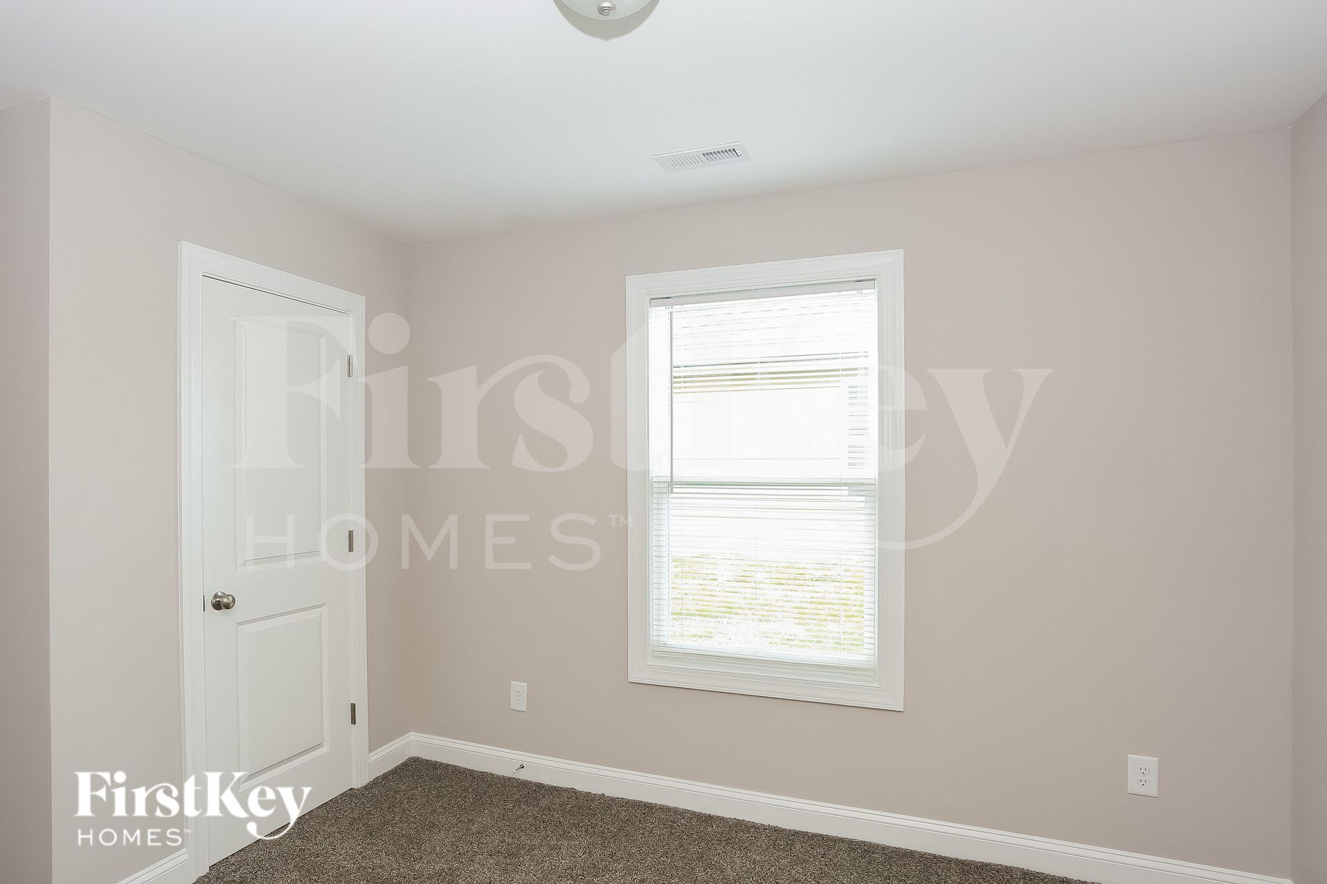 Building Photo - 337 Pecan Ct SW