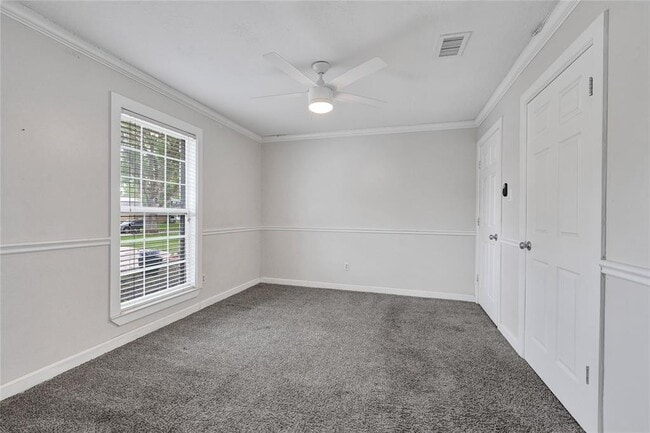 Building Photo - 15611 Rolling Timbers Dr