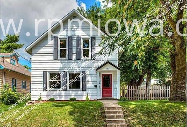 Primary Photo - 1004 E Sheridan Ave