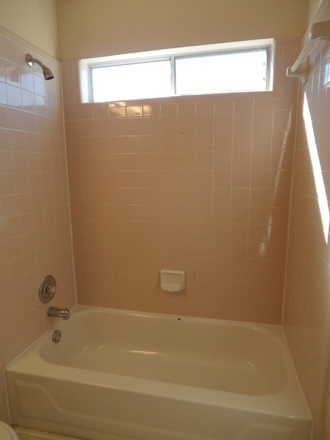 Building Photo - 3412 Derby Ct