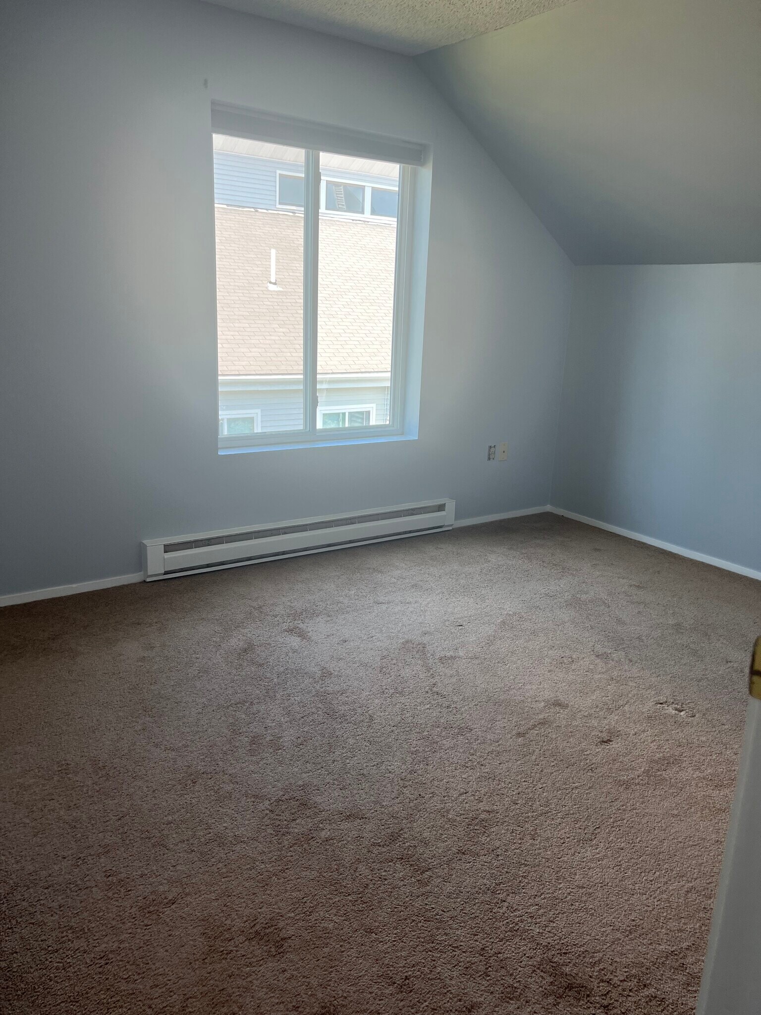 Building Photo - 18 Ocean St