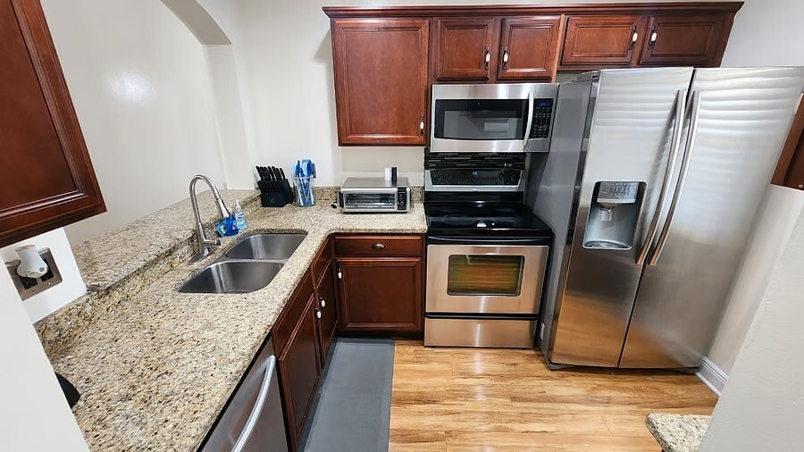 Spacious Kitchen - 3151 SE Aster Ln