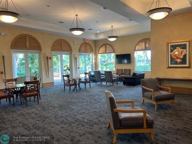 Building Photo - 15810 SW 48th Manor