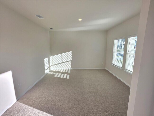 Building Photo - 1398 High Fls Ln