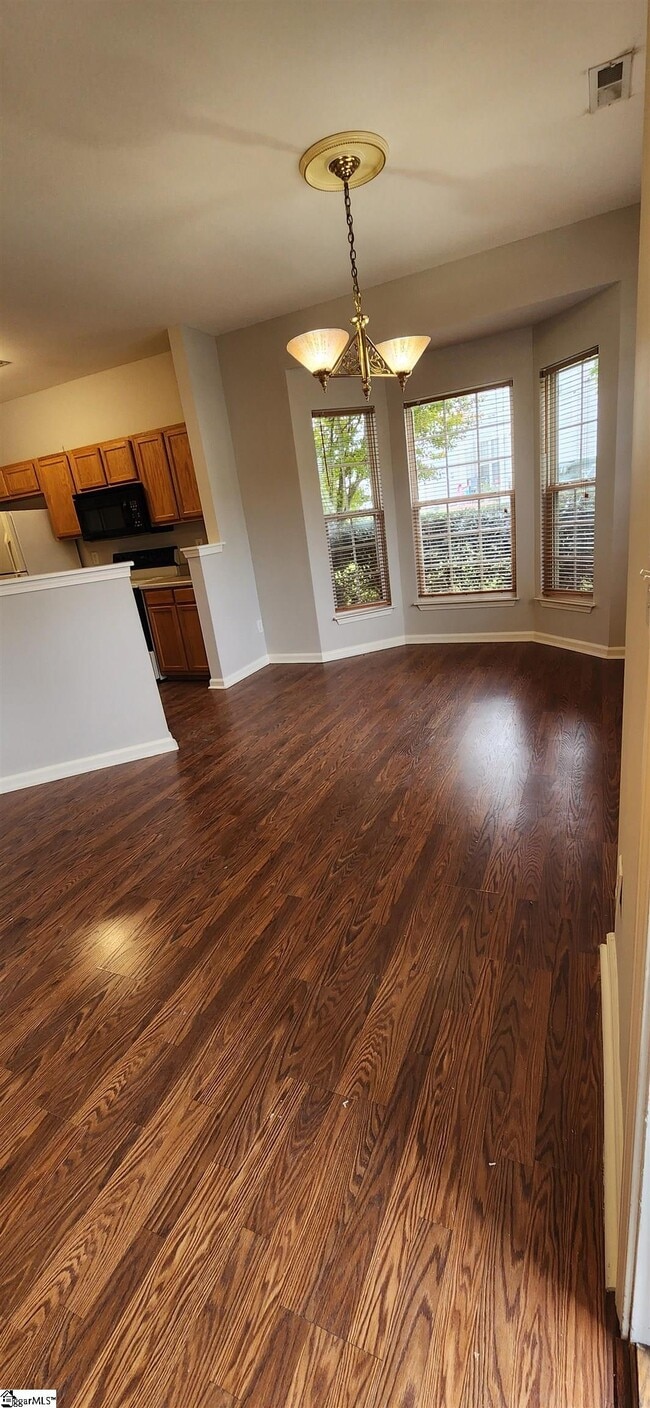 Building Photo - 32 Spring Crossing Cir