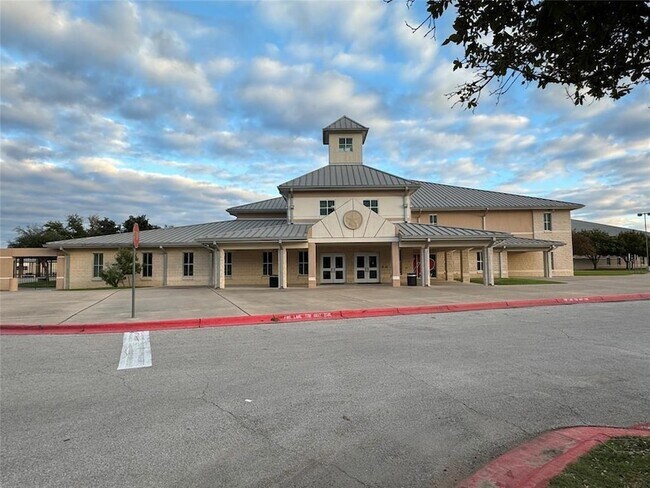 Building Photo - 1401 Little Elm Trail
