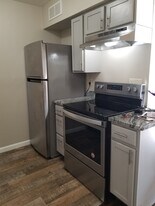 Building Photo - 2125 Saint Michael Dr