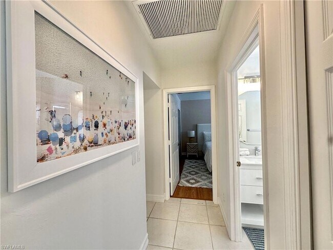 Building Photo - 798 107th Ave N