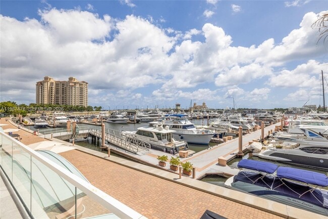 Building Photo - 400 N Flagler Dr