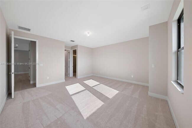 Building Photo - 20422 Southernwood Ave
