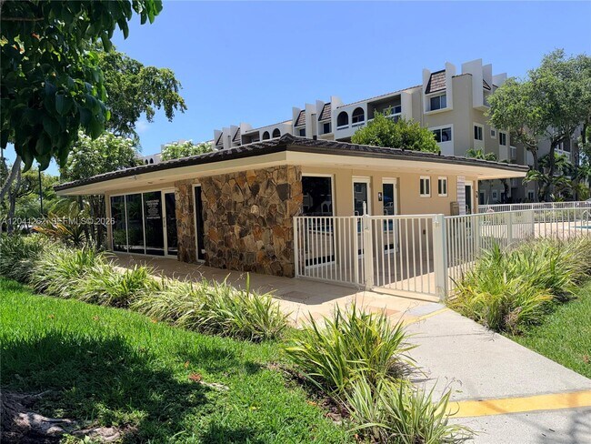 Building Photo - 7730 Camino Real