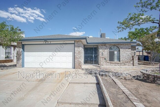 Primary Photo - 1832 Dean Jones Dr