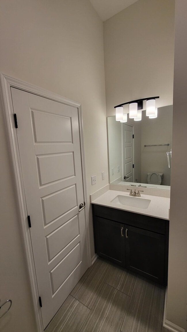 Building Photo - Maintenance free living in Blue Valley School district