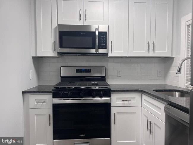 Building Photo - 703 Bethlehem Pike