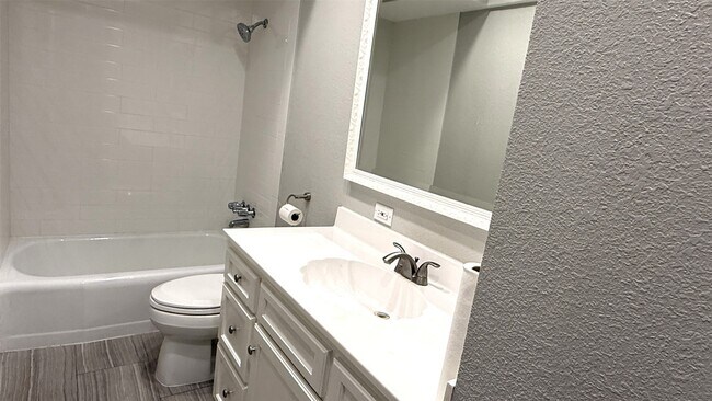 Building Photo - 6007 Dryad Dr