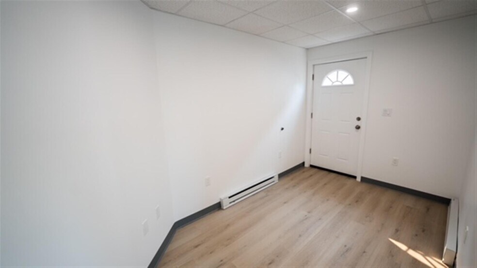 Building Photo - 303 Boston Ave