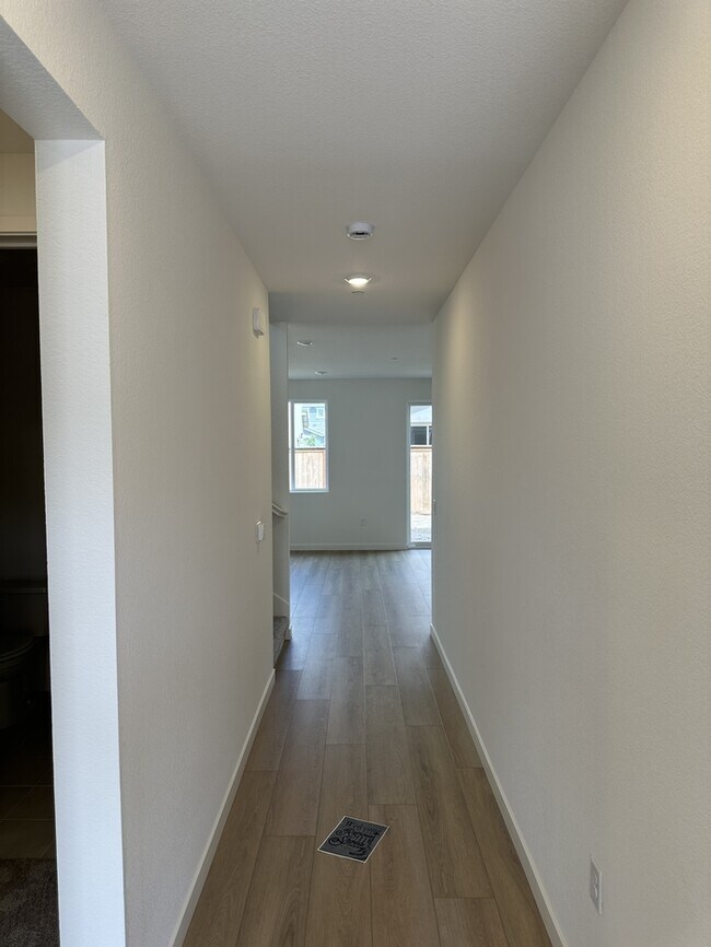 Building Photo - Come Tour This Beautiful Brand New 4-Bedro...