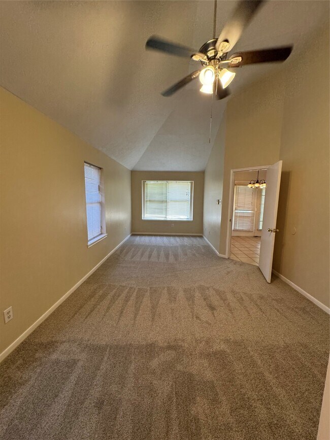 Building Photo - 4707 Innsbruk Dr