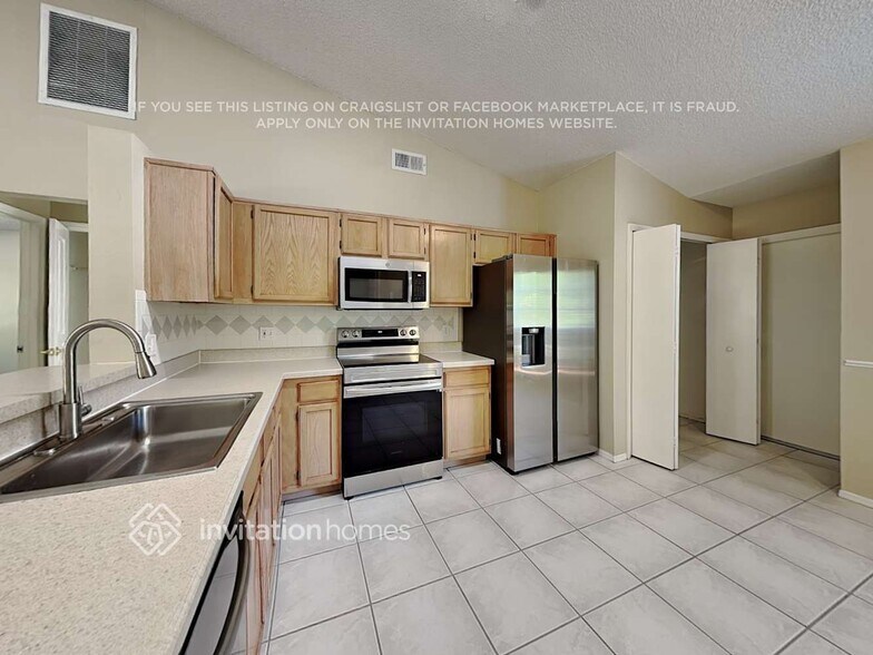 Building Photo - 328 Inglenook Cir