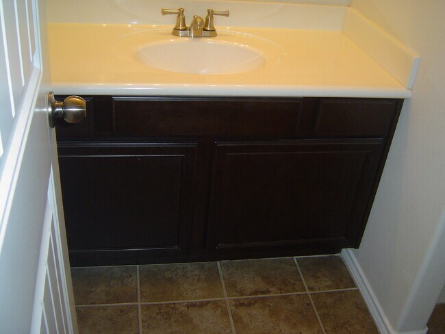 Building Photo - Gorgeous Open Plan In Frenship District/Southwest Corridor/ South Plains Electric Co-op Electricity!