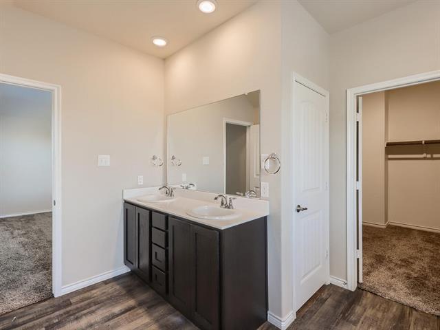 Building Photo - 2185 Barx Dr