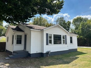 Building Photo - 2365 W Wedington Dr