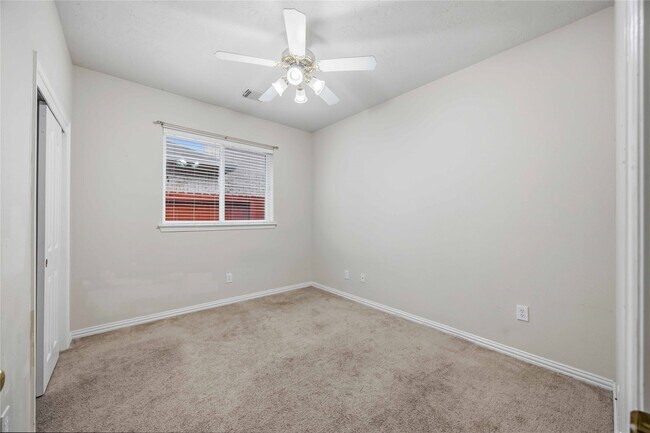 Building Photo - 6642 Redberry Glen Ln