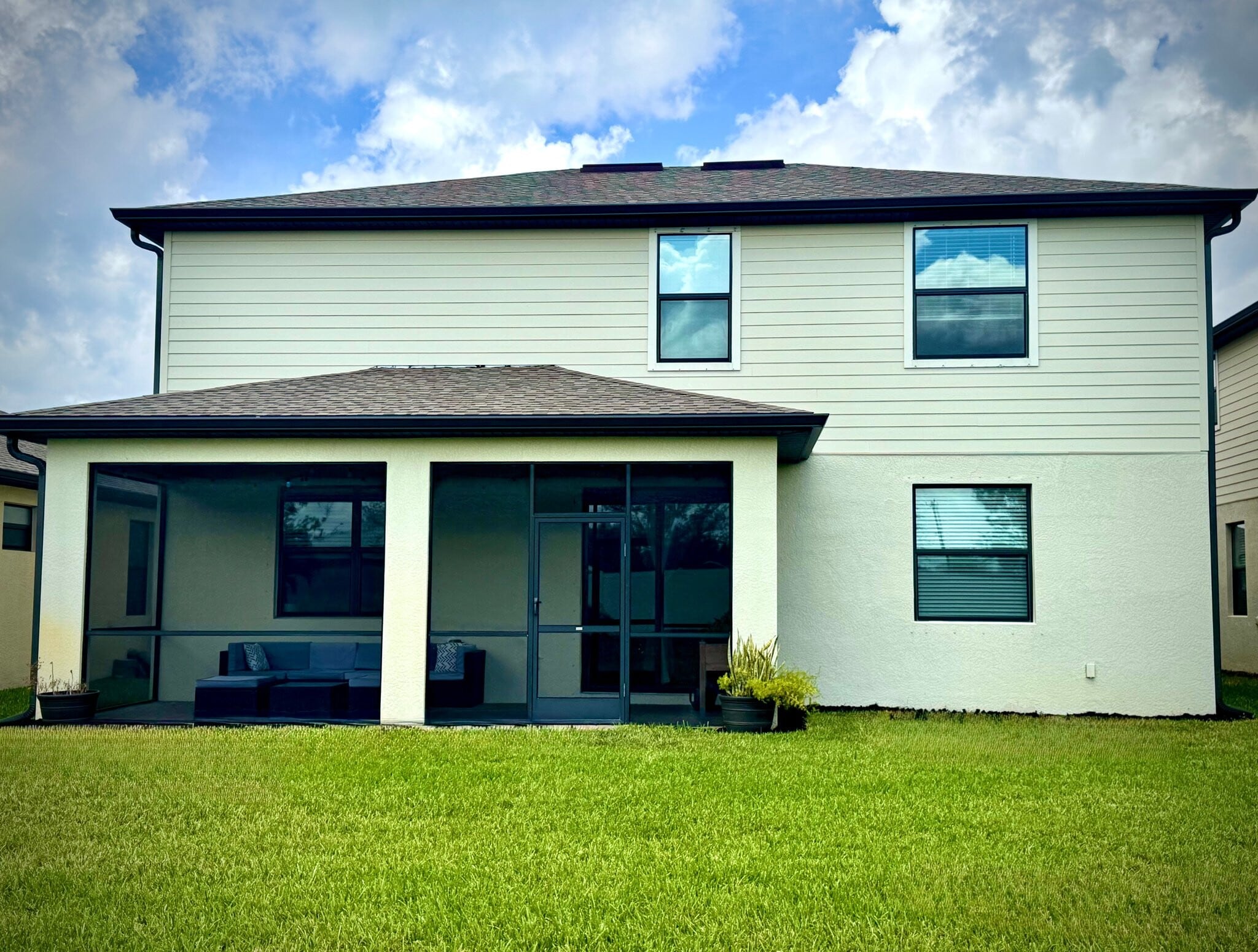 Building Photo - 14598 Cantabria Dr