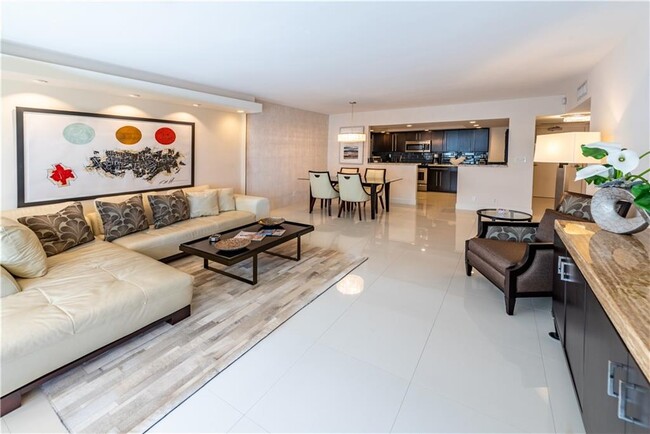 Building Photo - 3750 Galt Ocean Dr