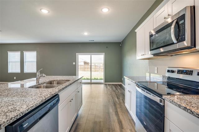 Building Photo - 731 Yorkshire Dr