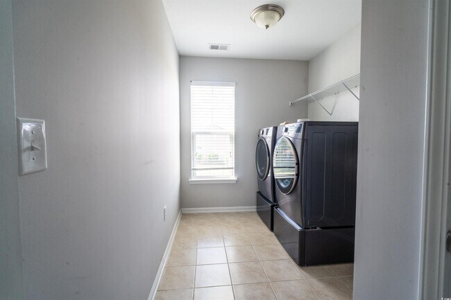 Building Photo - 2713 Scarecrow Way