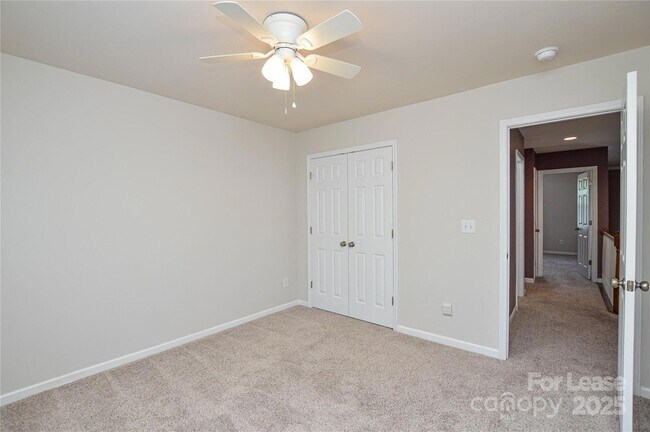 Building Photo - 1008 Millbank Dr