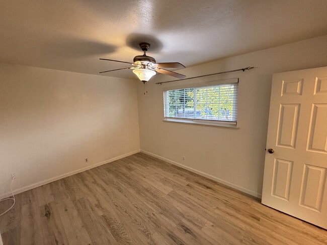 Building Photo - "Charming 3-Bed Oasis with Scenic Views & ...