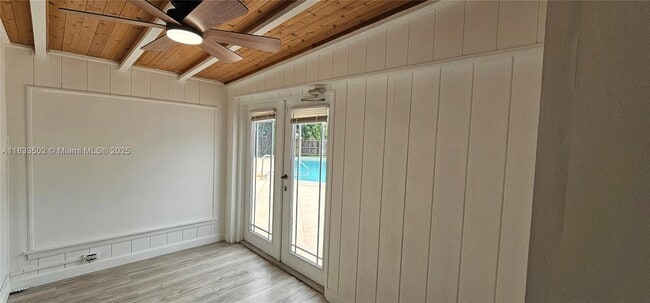 Building Photo - 2728 Sunrise Blvd