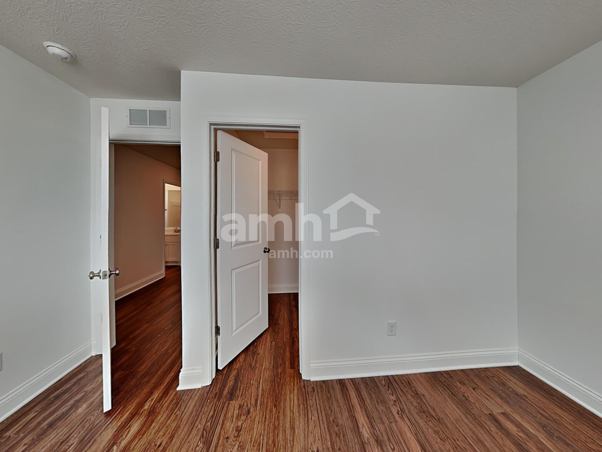 Building Photo - 8453 Northpoint Dr