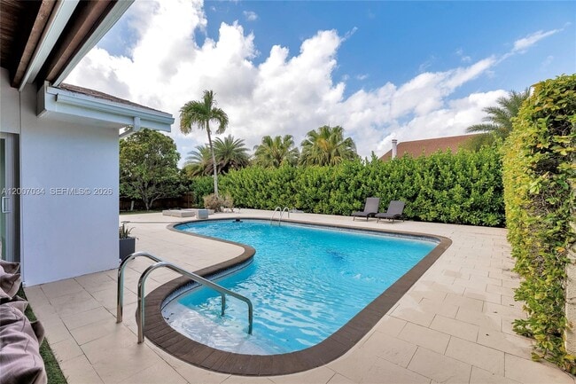 Building Photo - 13540 SW 98th Ct